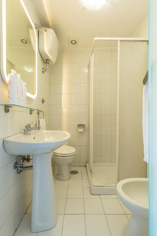 Seaview Apartment In Posillipo By Wonderful Italy Peschiera del Garda Exterior foto